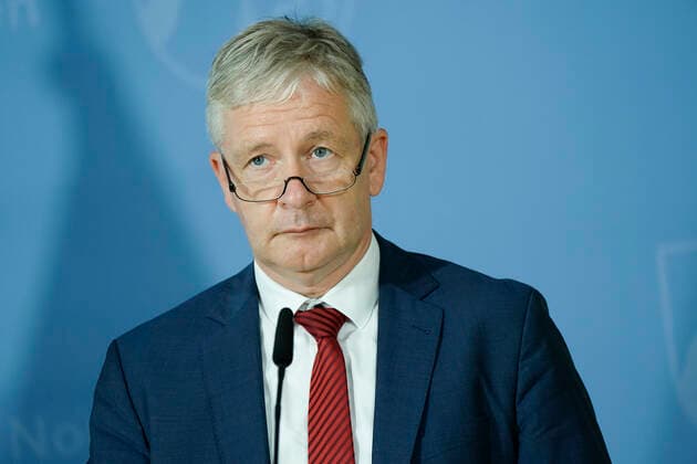 Presse-Briefing des NRW Gesundheitsministers zur Corona Lage Aktuell, Duesseldorf; 17.08.2021 Dr. med. Gernot Marx, der Klinikdirektor fuer Operative Intensivmedizin der Universitatsklinik Aachen in Portrait im Rahmen eines Presse-Briefing zur aktuellen Lage der Corona Virus Pandemie und naechsten Impfschritte in Nordrhein-Westfalen Duesseldorf Nordrhein-Westfalen Deutschland