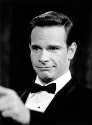 THAT THING YOU DO!, Peter Scolari, 1996. ph: Phillip Caruso TM and Copyright ? 20th Century Fox Film Corp. All rights reserved. courtesy Everett Collection Ref:MBDTHTH FE018 PUBLICATIONXNOTxINxCANxCHNxFRAxITAxJPNxNORxPOLxRUSxESPxUKxUSA Copyright: xx MBDTHTH FE018