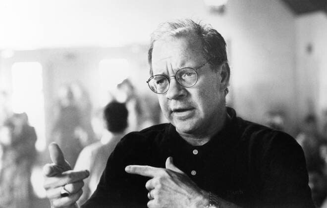 TOUCH, director Paul Schrader, on set, 1997. ph: Bruce Birmelin ? United Artists courtesy Everett Collection Ref:MBDTOUC UA002 PUBLICATIONXNOTxINxCANxCHNxFRAxITAxJPNxNORxPOLxRUSxESPxUKxUSA Copyright: xx MBDTOUC UA002