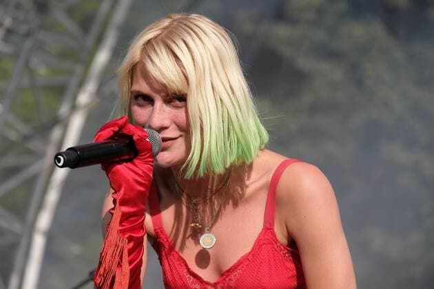 15.08.2021 xkhx Kassel, Kulturzelt im Freien Konzert Alina-Bianca Alli Neumann Schauspielerin und Sängerin