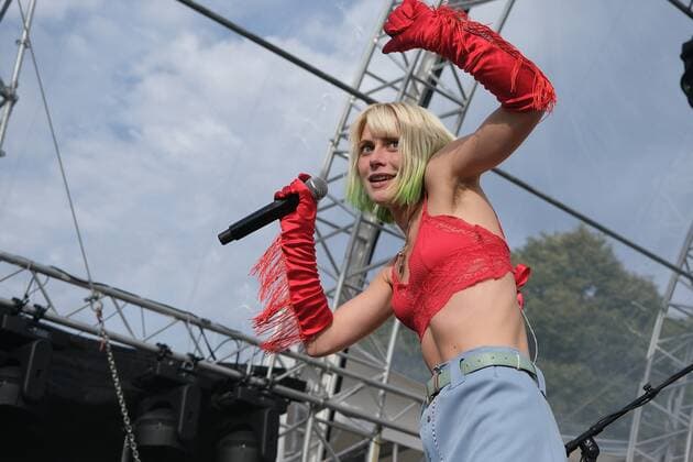 15.08.2021 xkhx Kassel, Kulturzelt im Freien Konzert Alina-Bianca Alli Neumann Schauspielerin und Sängerin