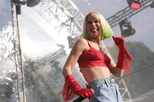 15.08.2021 xkhx Kassel, Kulturzelt im Freien Konzert Alina-Bianca Alli Neumann Schauspielerin und Sängerin