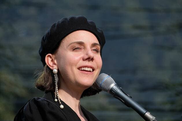12.08.2021 xkhx Kassel, Kulturzelt im Freien Konzert Anna Depenbusch Liedermacherin
