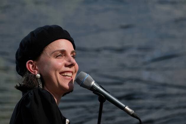 12.08.2021 xkhx Kassel, Kulturzelt im Freien Konzert Anna Depenbusch Liedermacherin