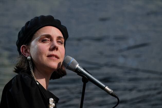 12.08.2021 xkhx Kassel, Kulturzelt im Freien Konzert Anna Depenbusch Liedermacherin