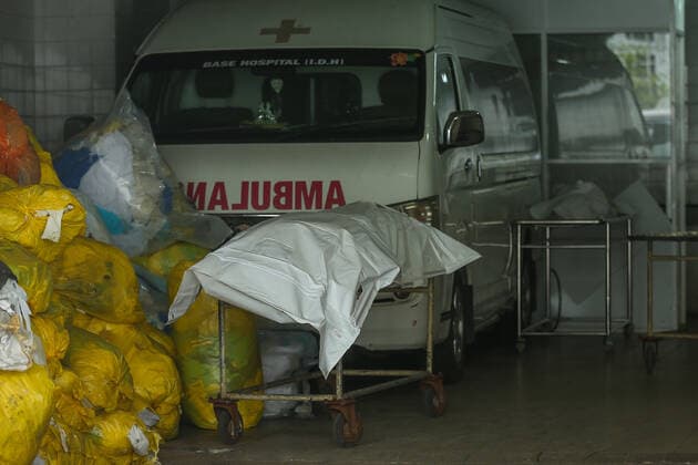 Coronavirus in Sri Lanka, Bestatter in Colombo August 18, 2021, colombo, Sri Lanka: In This picture show, bodys of died coronavirus victim at police mortuary in Colombo, Sri Lanka on August 18, 2021 colombo Sri Lanka. - ZUMAd152 20210818_znp_d152_005 Copyright: xPradeepxDambaragex