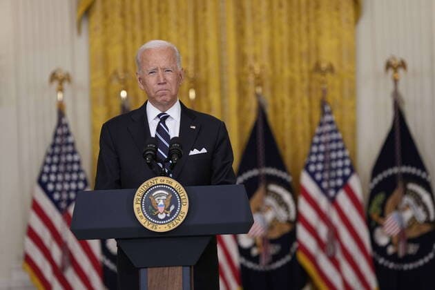August 18, 2021, Washington, District of Columbia, USA: United States President Joe Biden delivers remarks on the COVID-19 response and the vaccination program in the East Room of the White House in Washington, DC on Wednesday, August 18, 2021. Earlier today, the Biden Administration announced that beginning the week of September 20, US agencies are preparing to offer booster shots to all eligible Americans who received the Pfizer or Moderna vaccines. Credit: CNP Washington USA - ZUMAs152 20210818_zaa_s152_017 Copyright: xChrisxKleponisx