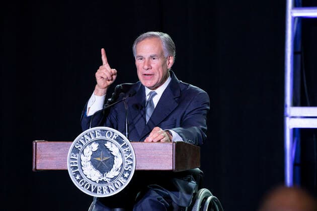 August 18, 2021, Austin, TX, United States: Governor GREG ABBOTT speaks without a mask to a group of Texas business leaders in Austin on August 9th, 2021 -- eight days before a positive COVID-19 test on August 17th. The governor, who is tested daily, is receiving Regeneron monoclonal antibody treatment and has no reported symptoms. Austin United States - ZUMAd150 20210818_znp_d150_004 Copyright: xBobxDaemmrichx