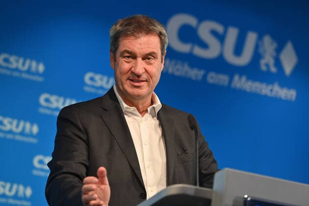 News Themen der Woche KW33 News Bilder des Tages Markus SOEDER (Ministerpraesident Bayern und CSU Vorsitzender), Gestik,Einzelbild,angeschnittenes Einzelmotiv,Portraet,Portrait,Porträt. Pressekonferenz im Anschluss an Videokonferenz des CSU Praesidiums zum Thema Afghanistan in der CSU Zentrale in Muenchen am 19.08.2021.