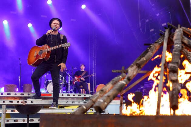 Johannes Oerding live beim BonnLive Kulturgarten Open Air 2021 in der Rheinaue. Bonn, 18.08.2021