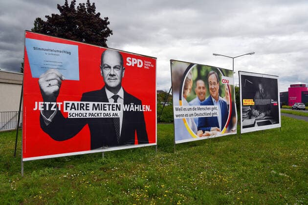 Deutschland, Koblenz , 19.08.2021 Die Bundestagswahl 2021 wird die Wahl zum 20. Deutschen Bundestag und findet am 26. September 2021 statt. Foto: Wahlplakate der SPD, CDU und FDP Wahlplakate-Bundestagswahl