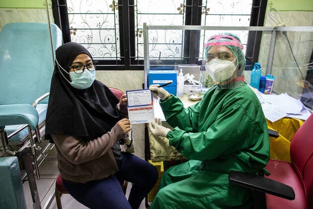 Coronavirus Vaccination For Pregnant Women In Indonesia Coronavirus vaccination for pregnant women at Jagakarsa Health Center, South Jakarta, Indonesia, on August 19, 2021. Jakarta Jakarta Indonesia husni-covid19v210819_npoIW  Copyright: xDonalxHusnix
