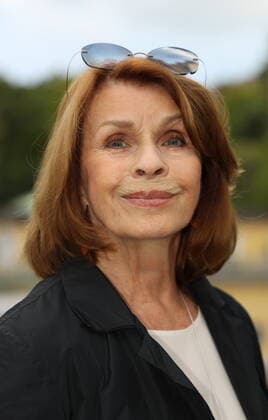 Senta BERGER Lesung in Bad Vöslau Bad Vöslau - Thermalbad, 20. 08. 2021 Senta BERGER *** Senta BERGER Reading in Bad Vöslau Bad Vöslau Thermalbad, 20 08 2021 Senta BERGER