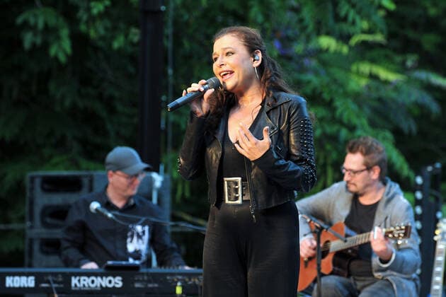 Sängerin Julia Neigel. Sängerin Julia Neigel während eines Auftritts am20.08.2021 auf der Seebühne im Luisenpark Mannheim. 20210820MWI2917