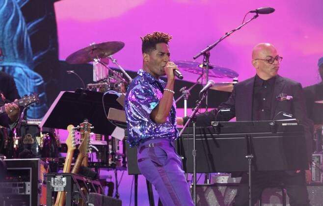 Jon Batiste perform at WE LOVE NYC: The Homecoming Concert at Central Park. Jon Batiste perform at WE LOVE NYC: The Homecoming Concert at Central Park. August 21, 2021, New York, USA: Jonathan Michael Batiste performing live during The WE LOVE NYC: The Homecoming Concert taking place at the great Central Park lawn in New York that anticipates a prosperous post-pandemic future for New York City. Fans are allowed to watch but with proof of vaccination or COVID PCR (Polymerase Chain Reaction) test taken within 72 hours prior to the event. This concert is to round up the Hip Hop concerts, movies, cultural activities that started all around the city since last week. Jon Batiste perform at WE LOVE NYC: The Homecoming Concert  Copyright: xNiyixFotex