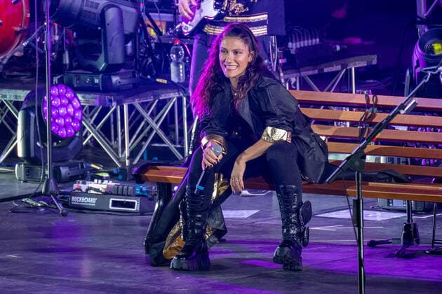 Elisa durante Carl Brave - Arena di Verona, Concerto cantante italiano in Verona, Italia, 23 agosto 2021