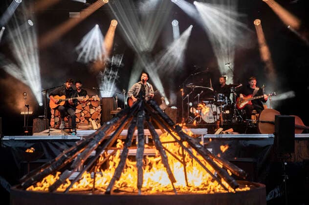 Johannes Oerding live beim Vor Deiner Tür Open Air im Steigerwaldstadion. Erfurt, 23.08.2021