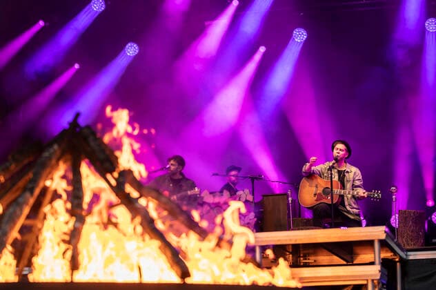Johannes Oerding live beim Vor Deiner Tür Open Air im Steigerwaldstadion. Erfurt, 23.08.2021