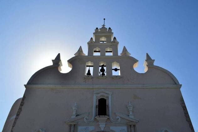  Colonial white washed church, Merida, Yucatan, Mexico, 31.03.2015 12:28:51, Copyright: xflocux Panthermedia13894375