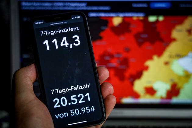 Coronavirus in Nordrhein-Westfalen - Covid-19-Dashboard des Robert Koch-Institut 25.08.2021: Robert Koch-Institut: 7-Tage-Inzidenz 114,3. 7-Tage-Fallzahl 20.521. COVID-19-Fälle 870.356. Zugang um 3.942 gegenüber dem Vortag. COVID-19-Todesfälle 17.383. Zugang um 10 gegenüber dem Vortag.