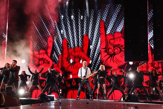 SOCHI, RUSSIA - AUGUST 25, 2021: Guest singer Soso Pavliashvili (C) performs in a gala concert on the closing day of the 2021 New Wave Song Contest, an international competition for young pop music performers. Eleven singers representing nine countries took part in the contest, which ran from 19 to 25 August. Vyacheslav Prokofyev TASS  TS10DC97