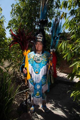 Pre-Hispanic Ceremony At Teotihuacan Archeological Area TEOTIHUACAN, MEXICO - AUGUST 26: A man poses dressed as aztec warrior front a Temazcal as part of a pre-hispanic ceremony at archeological zone. On August 26, 2021 in Teotihuacan, Mexico. (Photo by Ricardo Castelan Eyepix Group) Copyright: xRicardoxCastelanx EYEPIXGROUP_RC_26082021_13045