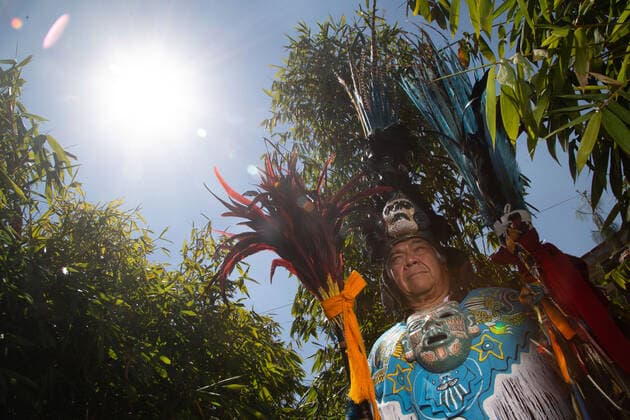 Pre-Hispanic Ceremony At Teotihuacan Archeological Area TEOTIHUACAN, MEXICO - AUGUST 26: A man poses dressed as aztec warrior front a Temazcal as part of a pre-hispanic ceremony at archeological zone. On August 26, 2021 in Teotihuacan, Mexico. (Photo by Ricardo Castelan Eyepix Group) Copyright: xRicardoxCastelanx EYEPIXGROUP_RC_26082021_13046