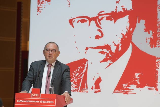 Gustav Heinemann Bürgerpreis 2021 Norbert Walter-Borjans, SPD Verleihung des Gustav-Heinemann Bürgerpreises im Atrium des Willy-Brandt-Haus in Berlin am 26.08.2021