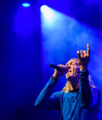 Det danske band When Saints Go Machine med Nikolaj Manuel Vonsild i front spiller op til Havefest paa Plaenen i Tivoli fredag den 27. august 2021. Havefest afloeser Fredagsrock, der er aflyst paa grund af Covid-19 Coronakrisen. , Copenhagen Copyright: TorbenxChristensen TorbenxChristensenx COP114 spdk20210828-010438-L