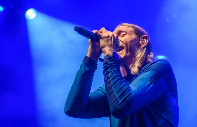 Det danske band When Saints Go Machine med Nikolaj Manuel Vonsild i front spiller op til Havefest paa Plaenen i Tivoli fredag den 27. august 2021. Havefest afloeser Fredagsrock, der er aflyst paa grund af Covid-19 Coronakrisen. , Copenhagen Copyright: TorbenxChristensen TorbenxChristensenx COP114 spdk20210828-010534-L