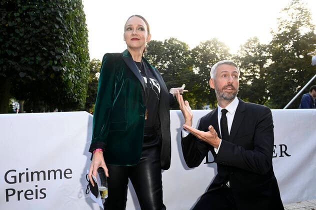 Carolin Kebekus und Sebastian Pufpaff bei der 57. Verleihung des Grimme Preises 2021 im Theater der Stadt Marl. Marl, 27.08.2021