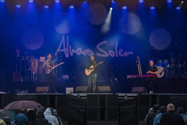 Myle als Support von Alvaro Soler auf dem 5. Zeltfestival Rhein-Neckar Myle auf dem 5. Zeltfestival Rhein-Neckar in Mannheim. Mannheim Zeltfestival Rhein-Neckar Baden-Württemberg