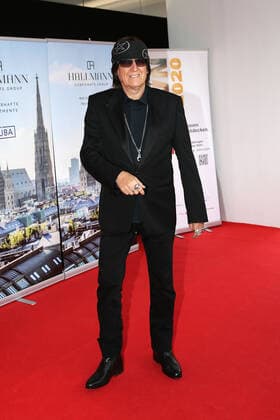 Gottfried Helnwein bei der Europäischer Kulturpreis Gala Verleihung am 28.08.2021 im Opernhaus in Bonn Europäischer Kulturpreis Verleihung 2021 in Bonn