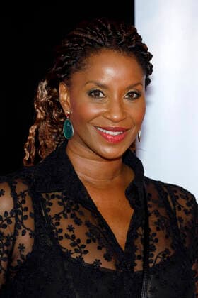 Liz Baffoe bei der Europäischen Kulturpreisgala 2021 im Opernhaus. Bonn, 28.08.2021