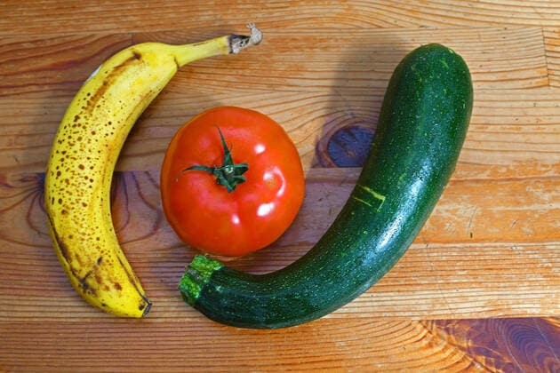 Banane,Tomate und Gurke, Symbolfoto Rot-gelb-gruen, Ampelkoalition, Bundestagswahl 2021. Foto : Winfried Rothermel