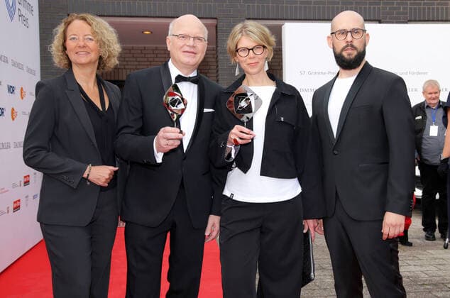 Adolf Grimme Preis 27.08.2021 Jutta Krug + Dominik Wessely + Antje Boehmert + Philipp Kaessbohrer im Theater Marl, Am Theater 1, bei der Verleihung des Adolf Grimme Preis - 27.08.2021 -