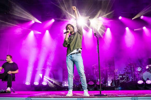 Max Giesinger live beim Vor Deiner Tür Open Air im Steigerwaldstadion. Erfurt, 29.08.2021
