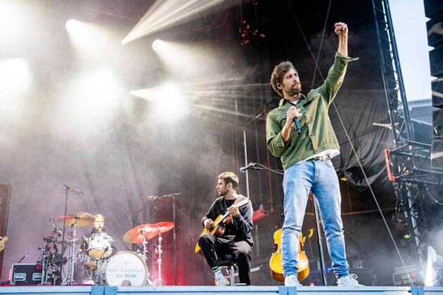 Max Giesinger live beim Vor Deiner Tür Open Air im Steigerwaldstadion. Erfurt, 29.08.2021