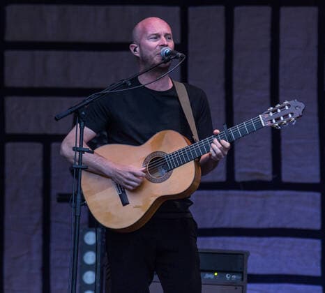 Milow - Strandkorb Open Air Milow - Strandkorb Open Air in Wetzlar auf dem Festplatz Finsterloh. Wetzlar Strandkorb Open Air Hessen