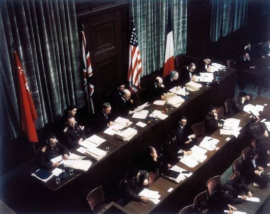 International Military Tribunal (IMT) November 20, 1945 - October 1, 1946 Court House, Room 600 (Justizgebäude, Fürther Str., Schwurgerichtssaal, Saal 600) The judges: Alexander F. Wolchkow, Iola T. Nikitschenko (USSR). Sir Norman Birkett, Sir Geoffrey Lawrence (GB). Francis Biddle & John J. Parker (USA). Henri Donnedieu de Vabres & Robert Falco (F). International War Crimes Trial Nuremberg (Nürnberg) Germany 1945 Photo: Raymond D’Addario, US Signal Corps ! ACHTUNG: AUFNAHMEDATUM GESCHÄTZT! *** Internationaler Militärgerichtshof IMT 20. November 1945 1. Oktober 1946 Gerichtsgebäude, Saal 600 Justizgebäude, Fürther Str , Schwurgerichtssaal, Saal 600 Die Richter Alexander F Wolchkow, Iola T Nikitschenko UdSSR Sir Norman Birkett, Sir Ge