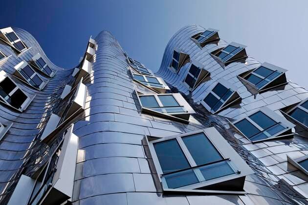  Creative Highlights World Neuer Zollhof, Gehry Bau, Düsseldorf, Nordrhein-Westfalen, Deutschland, Europa *** New Zollhof, Gehry Bau, Düsseldorf, North Rhine-Westphalia, Germany, Europe Copyright: imageBROKER/StefanxZiese iblszi07135322.jpg