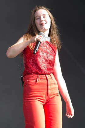 Norwegian singer Sigrid performs on Main Stage East during day 2 of Reading Festival 2021 at Richfield Avenue in Reading, Berkshire. AUGUST 27th 2021  DFLx21486