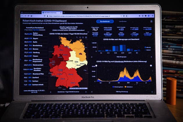 Coronavirus in Deutschland - Covid-19-Dashboard des Robert Koch-Institut 01.09.2021: Robert Koch-Institut: 7-Tage-Inzidenz 75,7. 7-Tage-Fallzahl 62.920. COVID-19-Fälle 3.956.387. Zugang um 13.531 gegenüber dem Vortag. COVID-19-Todesfälle 92.223. Zugang um 23 gegenüber dem Vortag.