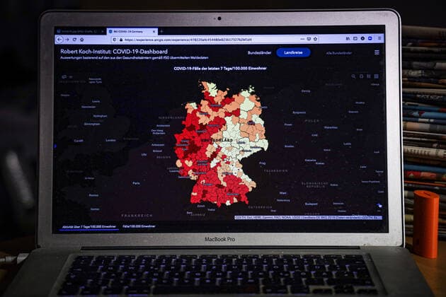 Coronavirus in Deutschland - Covid-19-Dashboard des Robert Koch-Institut 02.09.2021: Robert Koch-Institut: 7-Tage-Inzidenz 76,9. 7-Tage-Fallzahl 63.942. COVID-19-Fälle 3.970.102. Zugang um 13.715 gegenüber dem Vortag. COVID-19-Todesfälle 92.256. Zugang um 33 gegenüber dem Vortag.