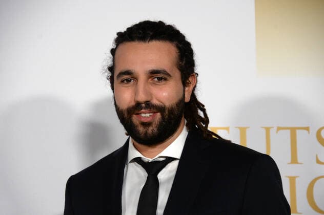 Hamburg der 02.09.2021 - Tarek Müller bei der Verleihung Deutscher Radiopreis 2021 in Hamburg auf dem goldenen Teppich. Die feierliche Gala fand unter Coronabedingungen im Schuppen 52 im Hamburger Hafen statt. Goldener Teppich zur Verleihung Deutscher Radiopreis 2021 in Hamburg, Hamburger Hafen Hamburg Deutschland Schuppen 52