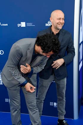 Serkan Kaya und Jürgen Vogel bei der Verleihung des Deutschen Schauspielpreises 2021 im Restaurant Spindler & Klatt. Berlin, 03.09.2021