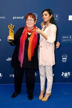 Walfriede Schmitt und Collien Ulmen-Fernandes bei der Verleihung des Deutschen Schauspielpreises 2021 im Restaurant Spindler & Klatt. Berlin, 03.09.2021
