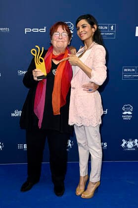 Walfriede Schmitt und Collien Ulmen-Fernandes bei der Verleihung des Deutschen Schauspielpreises 2021 im Restaurant Spindler & Klatt. Berlin, 03.09.2021