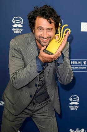 Serkan Kaya bei der Verleihung des Deutschen Schauspielpreises 2021 im Restaurant Spindler & Klatt. Berlin, 03.09.2021