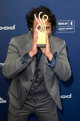Serkan Kaya bei der Verleihung des Deutschen Schauspielpreises 2021 im Restaurant Spindler & Klatt. Berlin, 03.09.2021